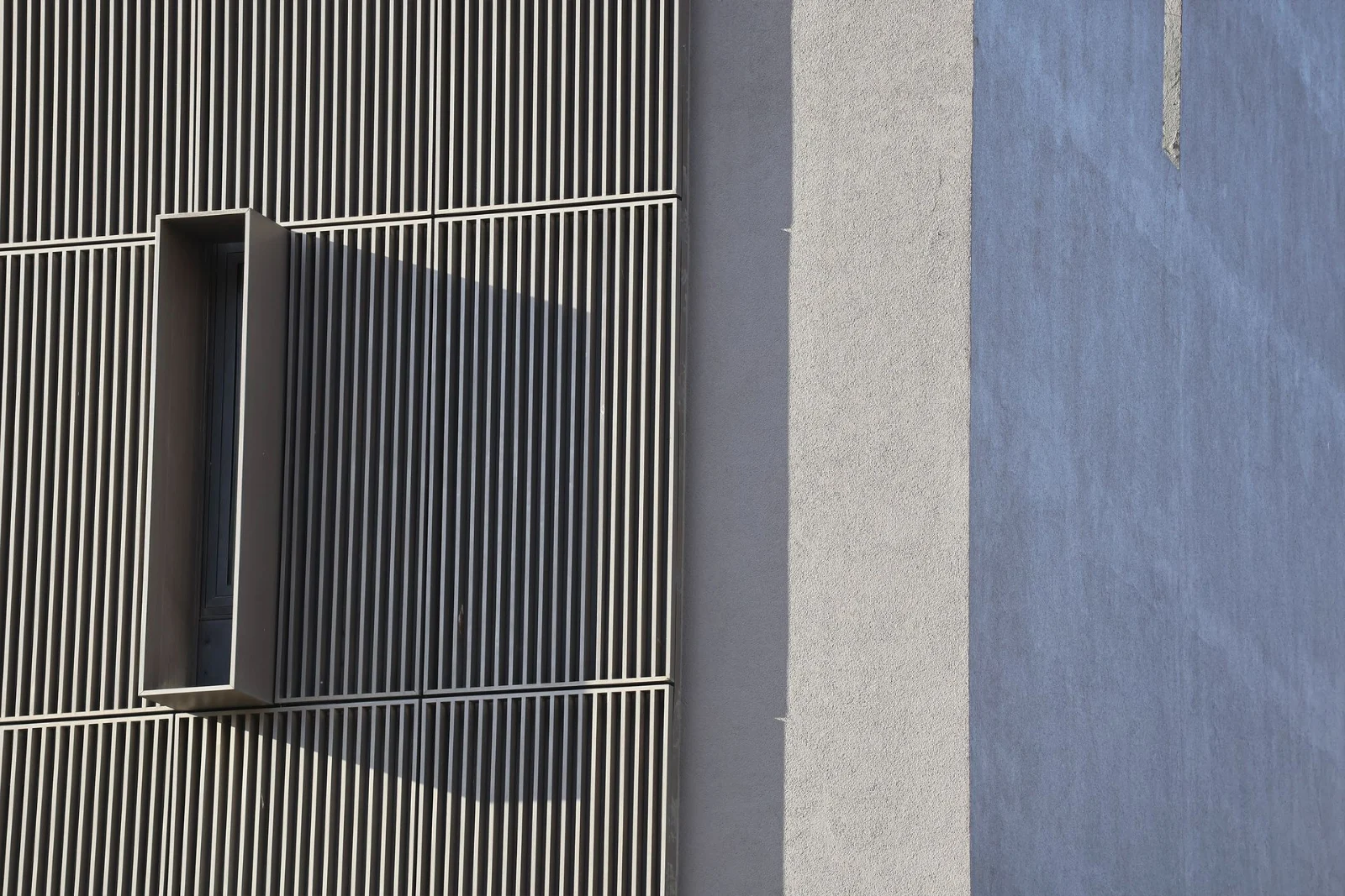 Revêtement en pierre d'une façade ventilée moderne